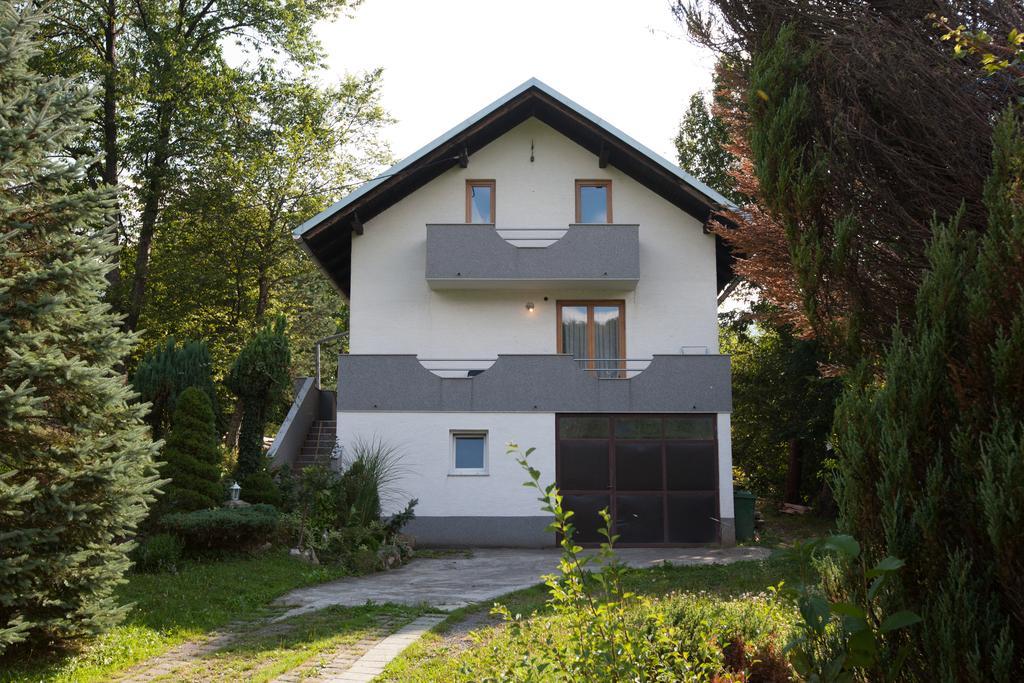 Holiday Home Tin Ogulin Exteriér fotografie